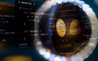 临猗 api php源码,下载的php源码怎么运行呢？